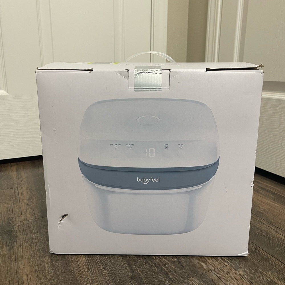 Babyfeel UV Light Sanitizer & Bottle Dryer - NEW in box!